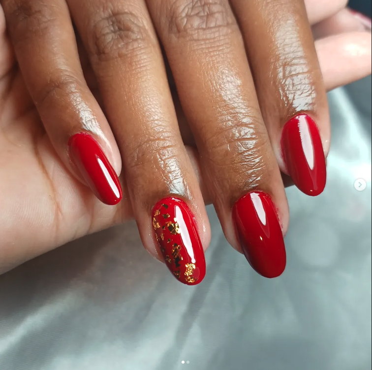 Logo Viviane Nails Designer